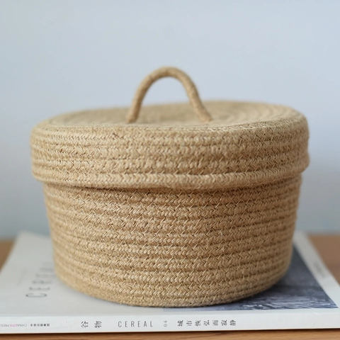 Cesto Intrecciato in Iuta Fatto a Mano Con Coperchio Organizzatore da Tavolo Decorativo per Casa Snack e Chiavi
