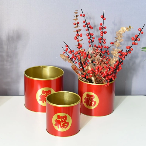Chinesischer Stil Roter Metall Segenseimer Für Neujahr Heimdekoration Traditioneller Goldener Fu Charakter Eisen Blumen Eimer