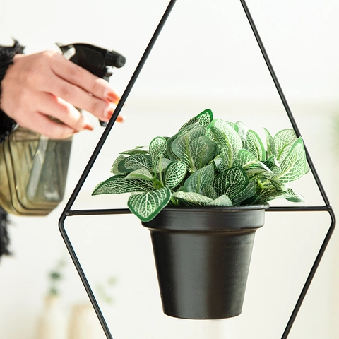 Geometric Hanging Metal Flower Pot Modern Iron Art Decorative Planter For Indoor Outdoor Home Decor Gold Black Basket