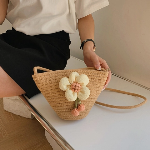 Sommer Handgemachte Baumwolle Leinen Gewebt Mini Eimertasche Mode Floral Blume Kirsche Anhänger Crossbody Schulter Strandtasche Damen