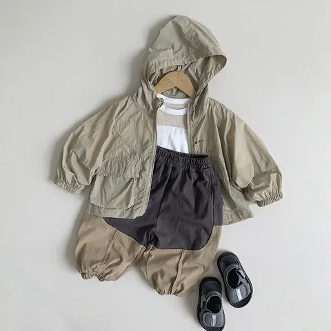 Giacca Protezione Solare Bambini Con Cappuccio Leggera Nylon Cappotto Sottile per Ragazzi Ragazze Stile Coreano Estate Traspirante