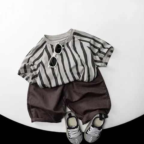 Maglietta a Righe in Cotone per Bambini Manica Corta Girocollo Morbida Traspirante Top Estivo per Bambini Casual Tee