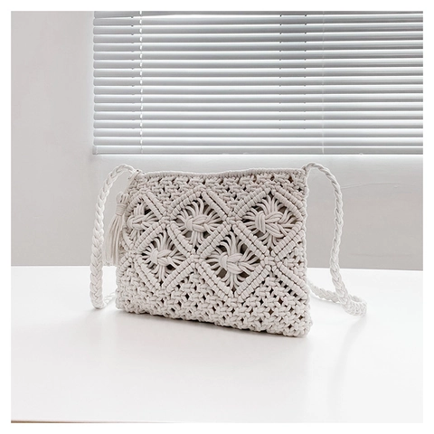 Borsa a Tracolla in Cotone Tessuta a Mano Bohemien Con Nappe Traforata Motivo a Rombi Piccola Borsa Quadrata da Donna