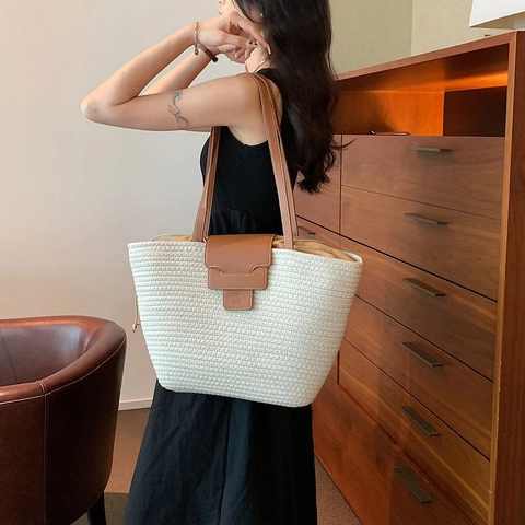 Korean Style Large Capacity Woven Straw Tote Bag For Women Casual Beach Vacation Shoulder Bag Versatile Fashion Handbag