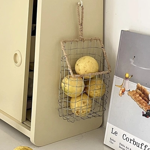 Nordic Iron Hanging Storage Basket Wall Mounted Magazine Rack Minimalist Living Room Small Kitchen Organizer Wire Mesh Basket