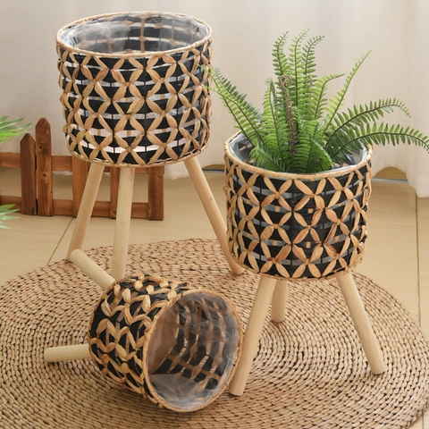 Hand Woven Grass Plant Stand With Solid Wood Tripod Legs Indoor Floor Standing Flower Pot Basket With Waterproof Plastic Liner Home Decor