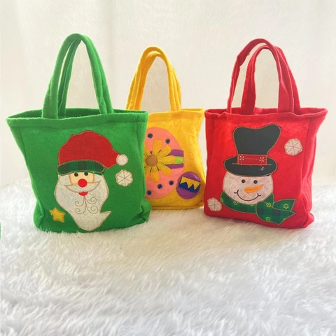 Christmas Felt Gift Bag Santa Snowman Bear Pattern Candy Treat Bag For Holiday Party Home Decoration