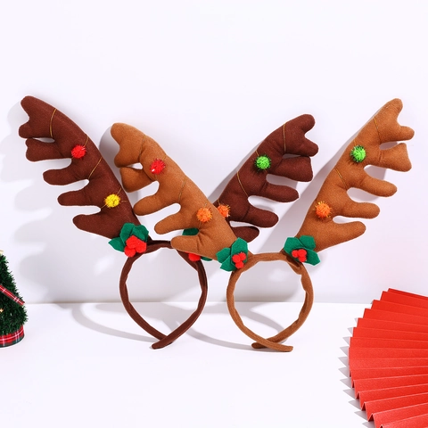 Cerchietto con Corna di Renna di Natale per Decorazione Festa Cerchietto in Peluche Marrone con Pompon Colorati e Foglie di Agrifoglio