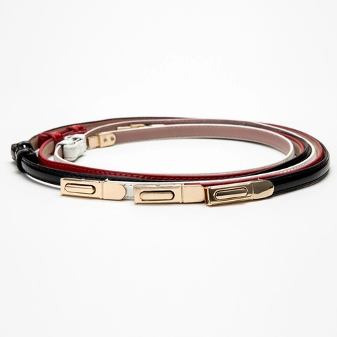 Cintura da Donna alla Moda Sottile in Vernice Con Fibbia a Gancio in Lega Dorata Cintura Regolabile in Pelle PU per Abiti Accessori