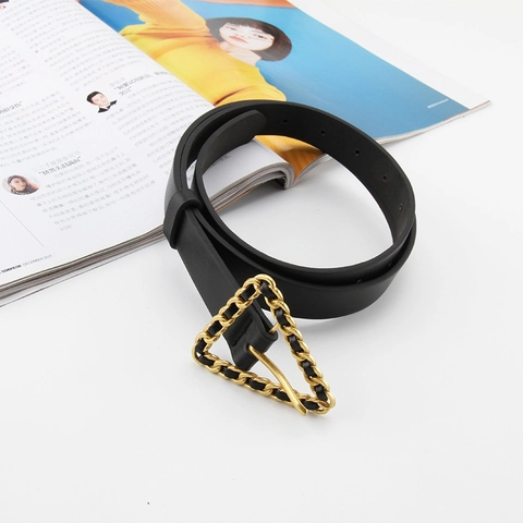 Cintura Sottile da Donna in Pelle PU con Fibbia in Metallo Triangolare Cintura Semplice per Jeans Vestito Cinturino Decorativo