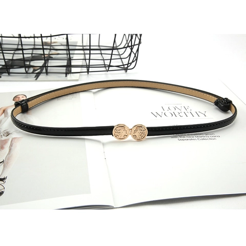Cintura Sottile da Donna in Pelle PU Vintage Regolabile Chiusura a Gancio Rilievo Floreale Ritratto Decorativa per Gonna