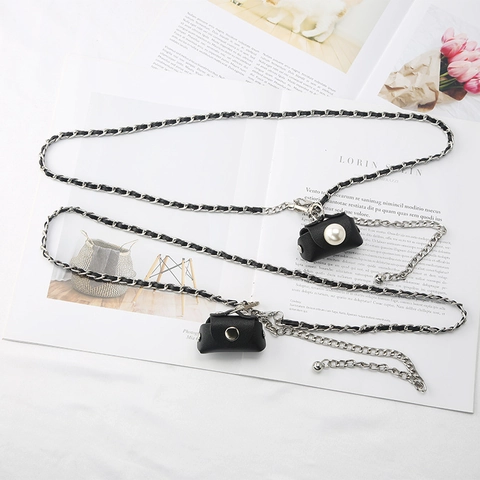 Cinturón de Cadena de Metal para Mujer con Mini Bolso Perla Artificial Decorativa Cadena Tejida de Cuero Negro Accesorio de Vestido