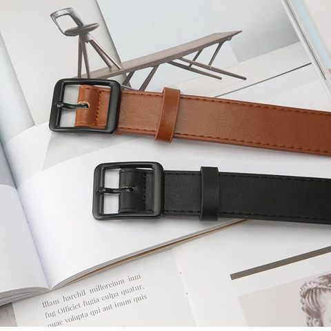 Cintura in Pelle Sintetica Vintage per Uomo e Donna Cintura Minimalista con Fibbia ad Ardiglione in Lega di Alluminio Versatile per Jeans
