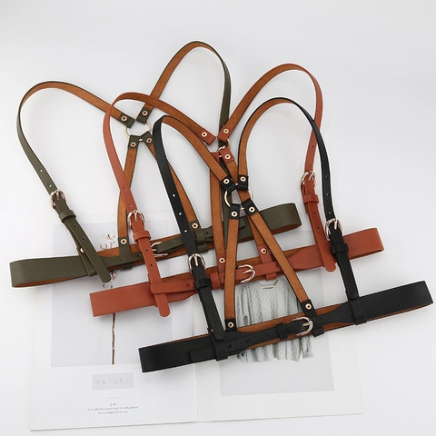 Damen Punk Kunstleder Body Harness Gürtel Verstellbarer Gothic Brustgurt Wespentaille-Gürtel Mit Metallringen Für Club Party