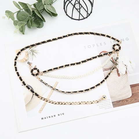 Elegante Cadena de Cintura de Metal Francesa para Mujer Cadena de Cuero de Varias Capas con Perlas Artificiales Flor de Camelia