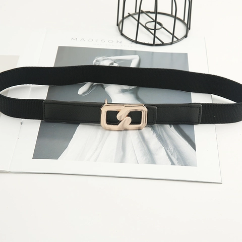 Cintura a Corsetto Elastica da Donna Con Fibbia Geometrica in Lega Dorata Cinturino Alla Moda per Abiti Cappotti Nero