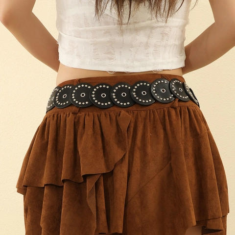 Cintura da Donna in Pelle Sintetica Retro Boho Con Fibbia in Lega Intagliata Anello Cavo Rivetto Cintura Decorata Accessorio Moda Western