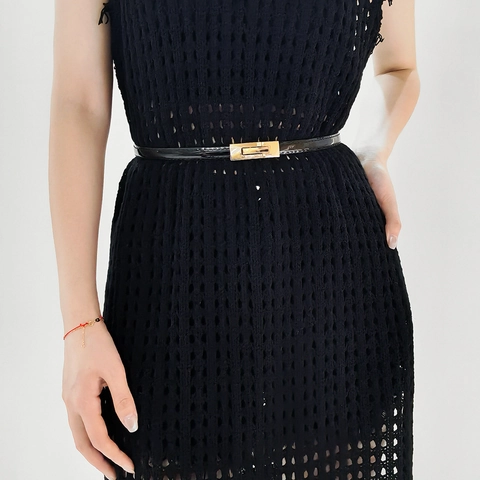 Cintura da Donna alla Moda Sottile in Pelle PU Con Fibbia Quadrata in Lega Dorata Cintura Decorativa Regolabile Minimalista