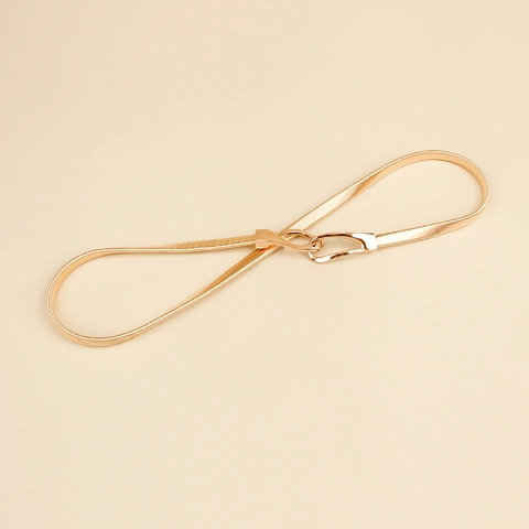 Cintura Elastica Minimalista in Metallo Dorato da Donna con Fibbia a Gancio ad Incastro Cintura a Catena a Lisca di Pesce
