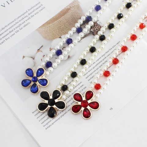 Elegant Women Artificial Pearl Waist Chain Alloy Flower Buckle Rhinestone Inlaid Elastic Belt For Dress Party Accessory