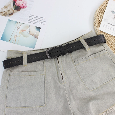 Cintura in Pelle PU Vintage Traforata per Donna Fibbia ad Ardiglione in Lega Ovale Cintura Casual per Jeans Accessorio Moda Studente