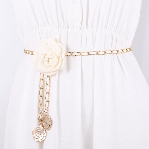Elegante Cintura a Catena con Camelia per Donna in Metallo e Pelle PU Intrecciata Cintura Decorativa Regolabile per Abiti