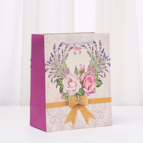 Lavendel Rosen Bedruckte Kraftpapier Geschenktüte Mit Griff Blumenkranz Design Für Geburtstag Hochzeit Party Verpackung