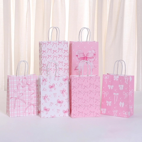 Cartoon Strik Print Kraftpapier Cadeautassen Voor Verjaardagsfeest Gunst Zoet Roze Lint Strik Papieren Handtas Shoppers
