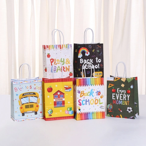 Kraft Paper Gift Bags Back To School Theme School Bus Rainbow Printed Candy Treat Packaging Handheld Paper Bag For Students Teachers Classroom Party Favors