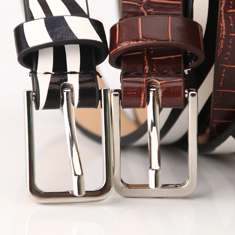 Ceinture Fine pour Femmes en Cuir Artificiel avec Imprimé Animal Léopard Zèbre Boucle à Ardillon en Alliage Ceinture Décorative pour Jeans Robe