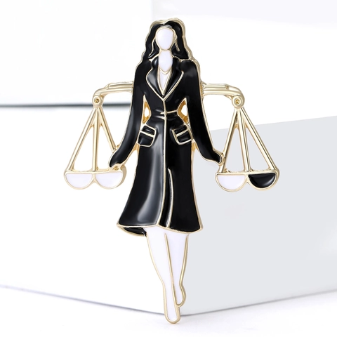 Creative Lawyer Professional Figure Enamel Brooch Gold Plated Alloy Scale Justice Pin For Suit Collar Jewelry Gift