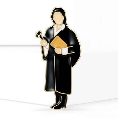 Spilla in Smalto Professionale Legale Creativa con Figura di Avvocato Giudice Lega di Olio a Goccia Gioielli in Cartone Animato per Colletto Giacca