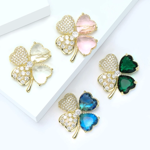 Broche Trèfle à Quatre Feuilles en Cuivre Zircon pour Femmes Cristal de Forme de Cœur Strass Incrusté Bijoux de Mariage Cadeau