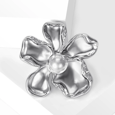 Elegant Alloy Flower Brooch With Artificial Pearl And Rhinestone Gold Silver Color Delicate Floral Pin For Women Party Accessory
