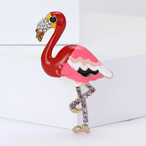 Fashion Flamingo Brooch Enamel Animal Lapel Pin For Women Alloy Rhinestone Exquisite Suit Coat Dress Brooch Accessory Gift