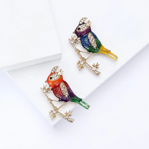 Spilla a Forma di Uccello in Lega Vintage Smalto per Donna Colorati Strass Ramo di Pino Animale Corsage Moda Stile Cinese Accessori Abbigliamento