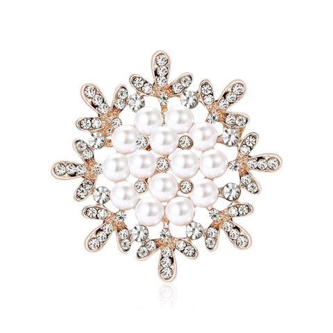 Elegant Alloy Artificial Pearl Rhinestone Snowflake Brooch For Women Winter Christmas Party Clothing Accessories Jewelry Pin