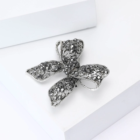 Vintage Alloy Rhinestone Bow Brooch Elegant Luxury Hollow Pattern Corsage Pin Accessories For Women Party Jewelry