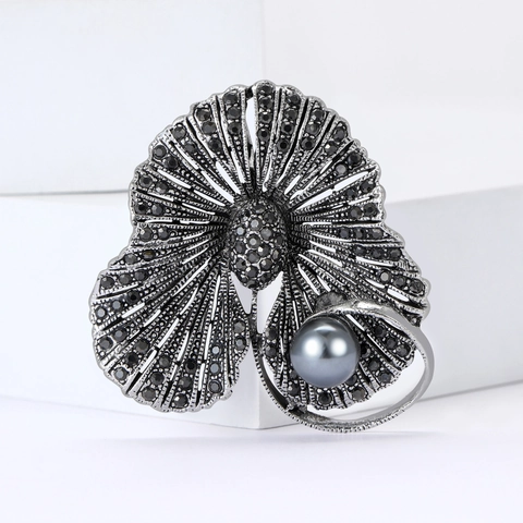 Broche de Aleación de Hoja de Ginkgo Vintage Con Perla Artificial Gris y Diamantes de Imitación Negros Elegante Alfiler Floral para Mujer