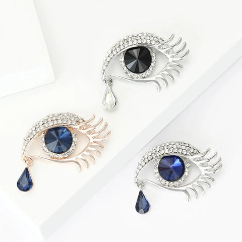 Fashion Alloy Rhinestone Eye Teardrop Brooch For Women Elegant Crystal Angel Tear Breastpin Jewelry Party Accessory