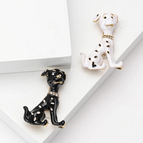 Broche de Perro Dálmata de Esmalte para Mujer Pin de Solapa de Animal de Aleación Con Collar de Strass Joyería de Moda