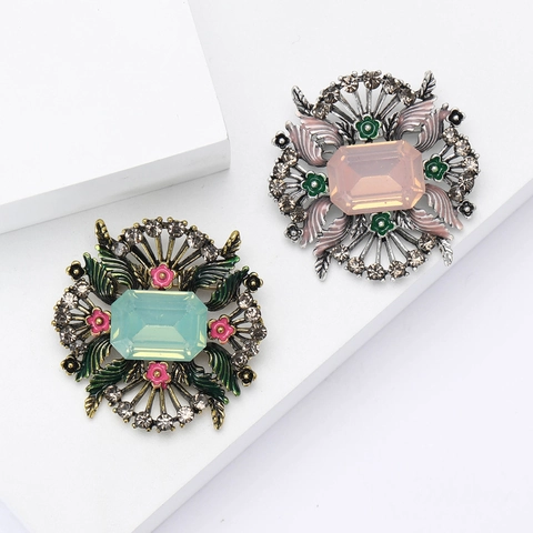 Broche Couronne Florale Vintage en Alliage Strass Exquise Style Palais Fleur en Émail Broche pour Pull Femme Accessoire