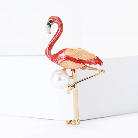Exquise Broche Flamant Rose en Alliage Émaillé Élégante Broche Animal Rouge Or Avec Perle Artificielle pour Costumes de Femmes Cardigan Bijoux
