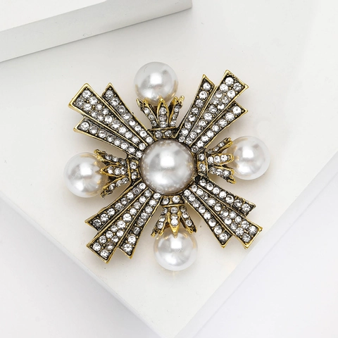 Spilla a Croce in Lega Stile Occidentale Vintage Con Perla Artificiale e Strass Elegante Corpetto Stile Palazzo Gioielli Donna