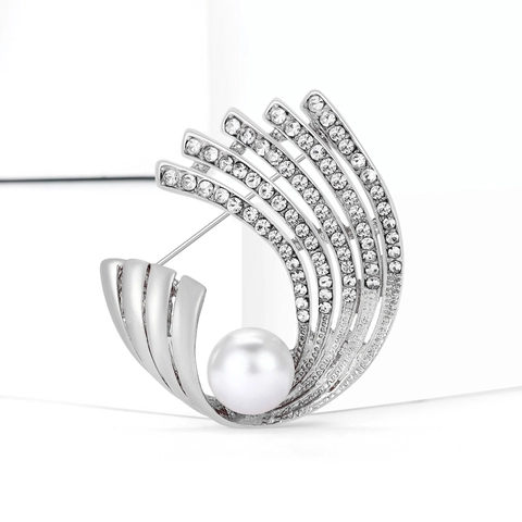 Elegant Vintage Alloy Rhinestone Encrusted Brooch For Women With Large Faux Pearl Radiating Fan Shape Dress Accessory