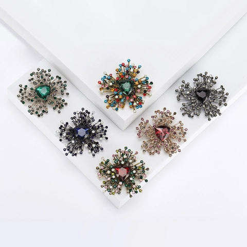 Vintage Alloy Starburst Flower Brooch Geometric Rhinestone Crystal Glass Brooch Women Fashion Clothing Accessory Jewelry