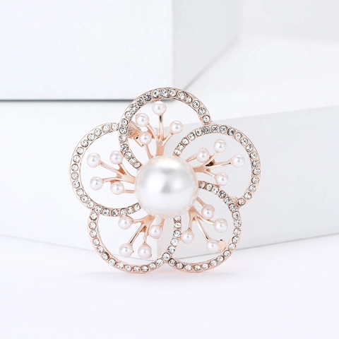 Elegante Broche de Flor de Aleación para Mujer Aleación Perla Artificial Diamantes de Imitación Broches para Trajes Suéteres Joyería de Moda Accesorios