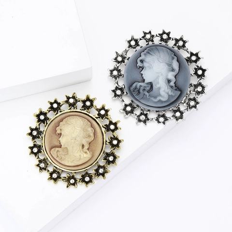 Broche Camée en Alliage Vintage Style Palais Européen Portrait de Caractère Strass Incrusté Accessoire pour Femme Costume Manteau