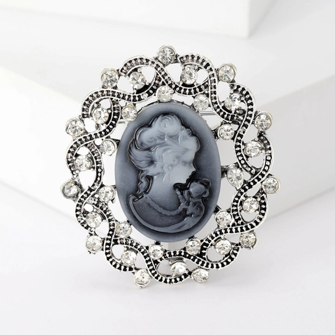 Vintage Victorian Cameo Brooch For Women Alloy Rhinestone Female Profile Relief Pin Gold Silver Retro Fashion Accessory