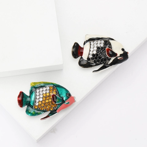 Luxury Alloy Rhinestone Tropical Fish Brooch For Women Enamel Marine Animal Clothing Pin High Grade Suit Jewelry Accessory